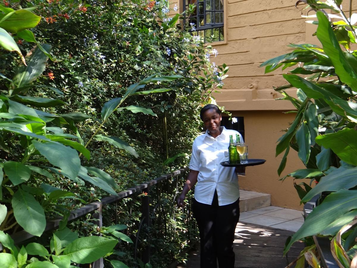Ikweta Country Inn Maua Kaathene Dış mekan fotoğraf