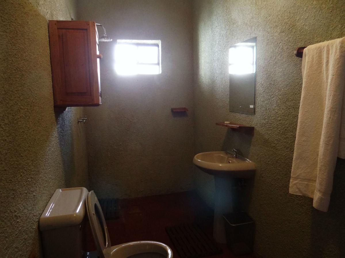 Ikweta Country Inn Maua Kaathene Dış mekan fotoğraf